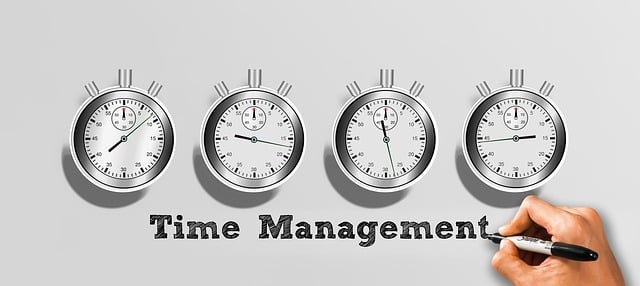 financial-advisor-retirement-financial-m-640x480-89708179.jpeg