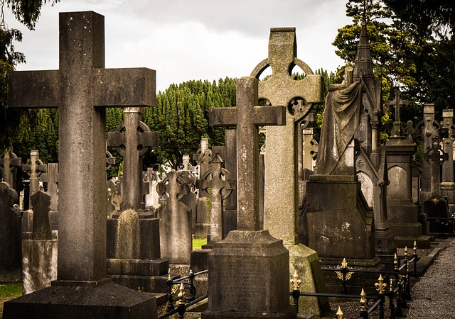 funeral-expense-coverage-funeral-expense-640x480-79626116.jpeg